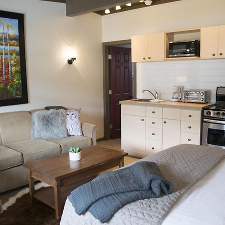 Yamnuska Suites Canmore Exteriér fotografie